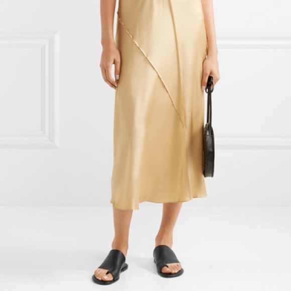 NWT VINCE Edris Toe Loop Slide Sandals In Black - Picture 2 of 5